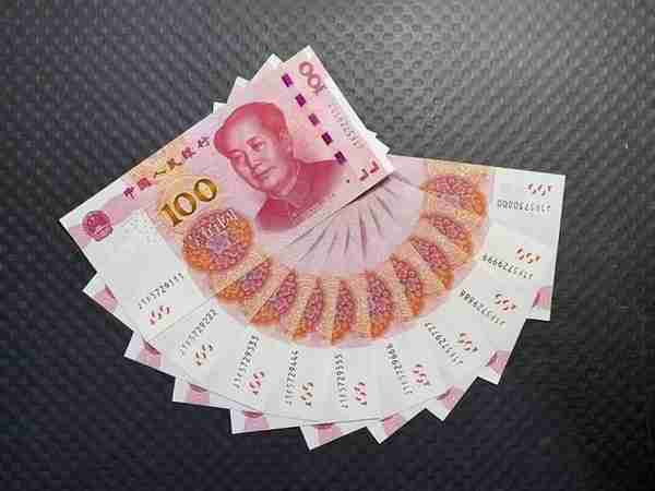 世界第一流通货币开始衰败？交易额排名高居榜首，中国成最大赢家