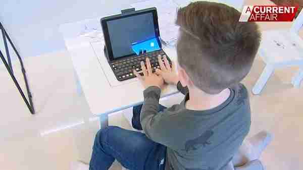 澳洲6岁儿童玩iPad花掉8000刀 父母得知后吓一大跳